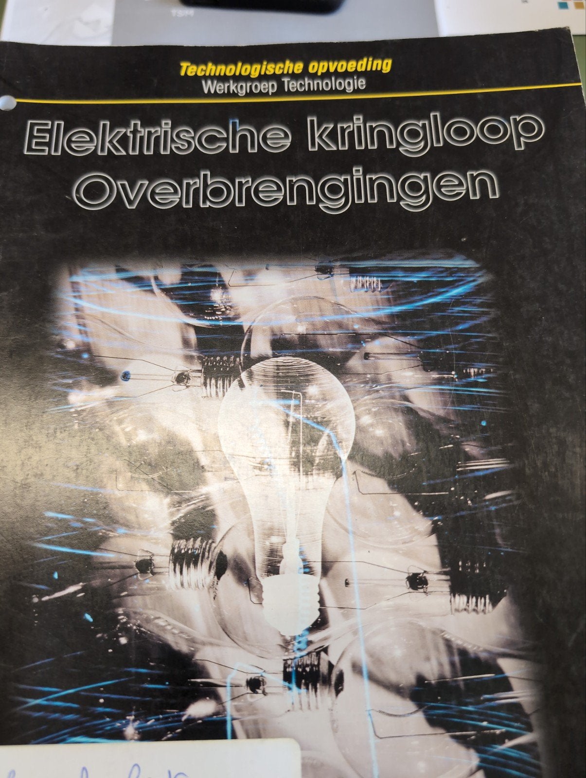 Handboek elektriciteit, Ophalen of Verzenden, Gelezen, Niet van toepassing