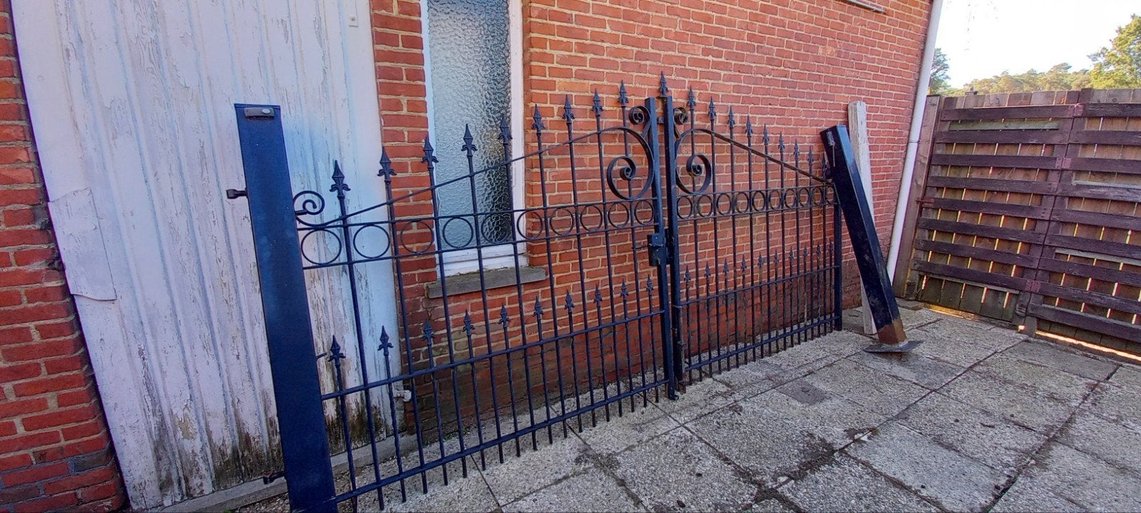Poort in smeedijzer, Ophalen
