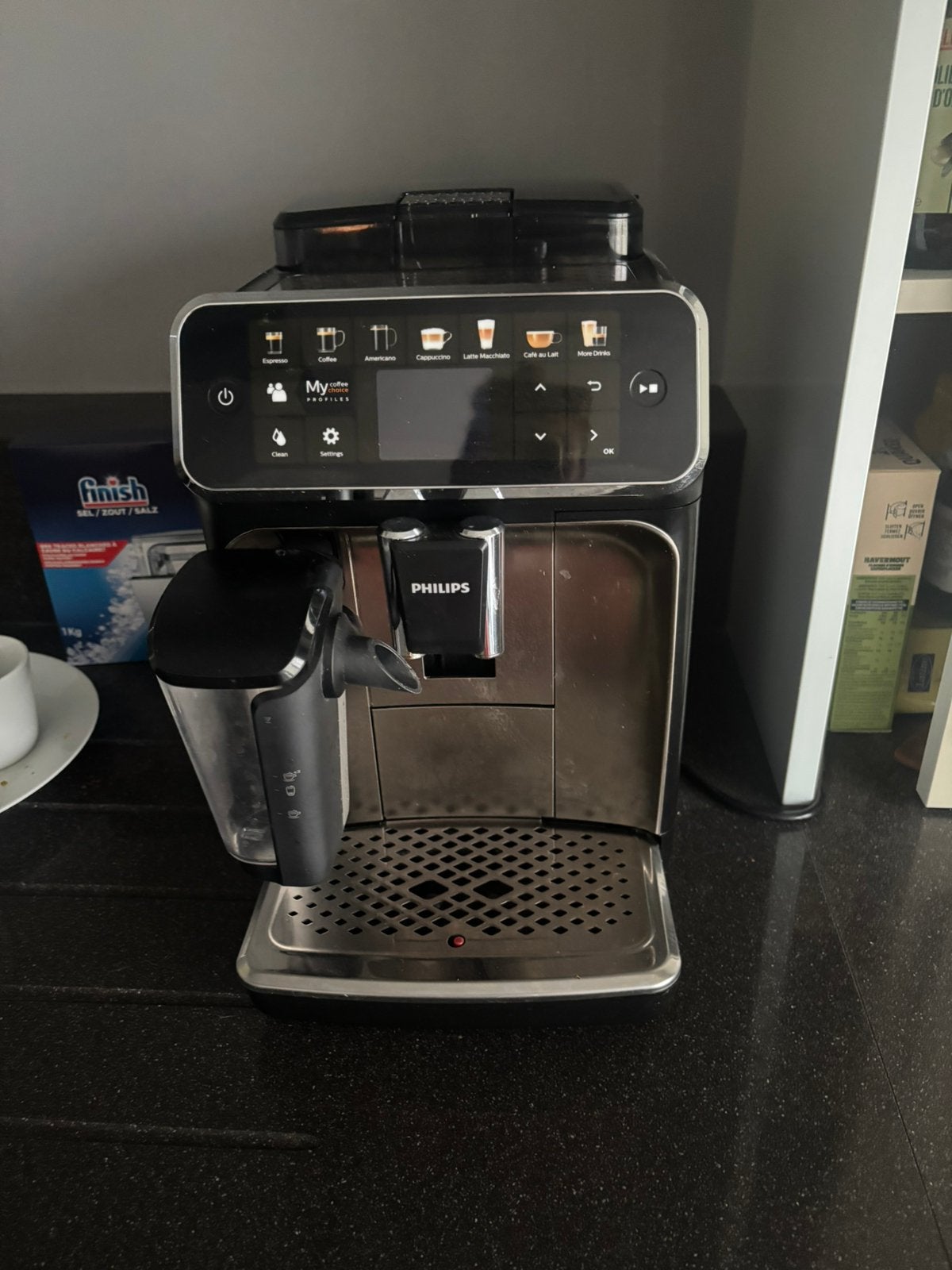 Philips 5400 Series LatteGo volautomatische koffiemachine, Ophalen, Zo goed als nieuw, Koffiemachine