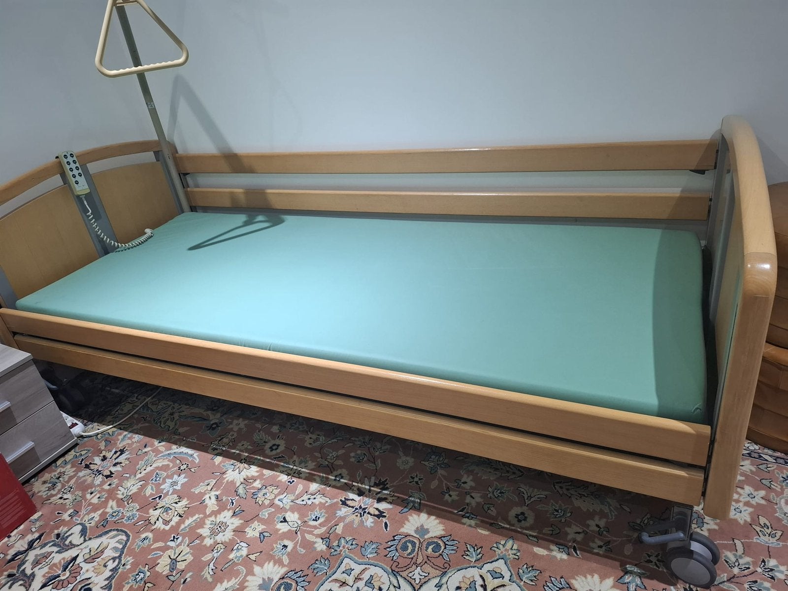 Elektrische ziekenhuisbed 90/220, Huis en Inrichting, Slaapkamer | Bedden, Ophalen, Verstelbaar, 90 cm, Eenpersoons