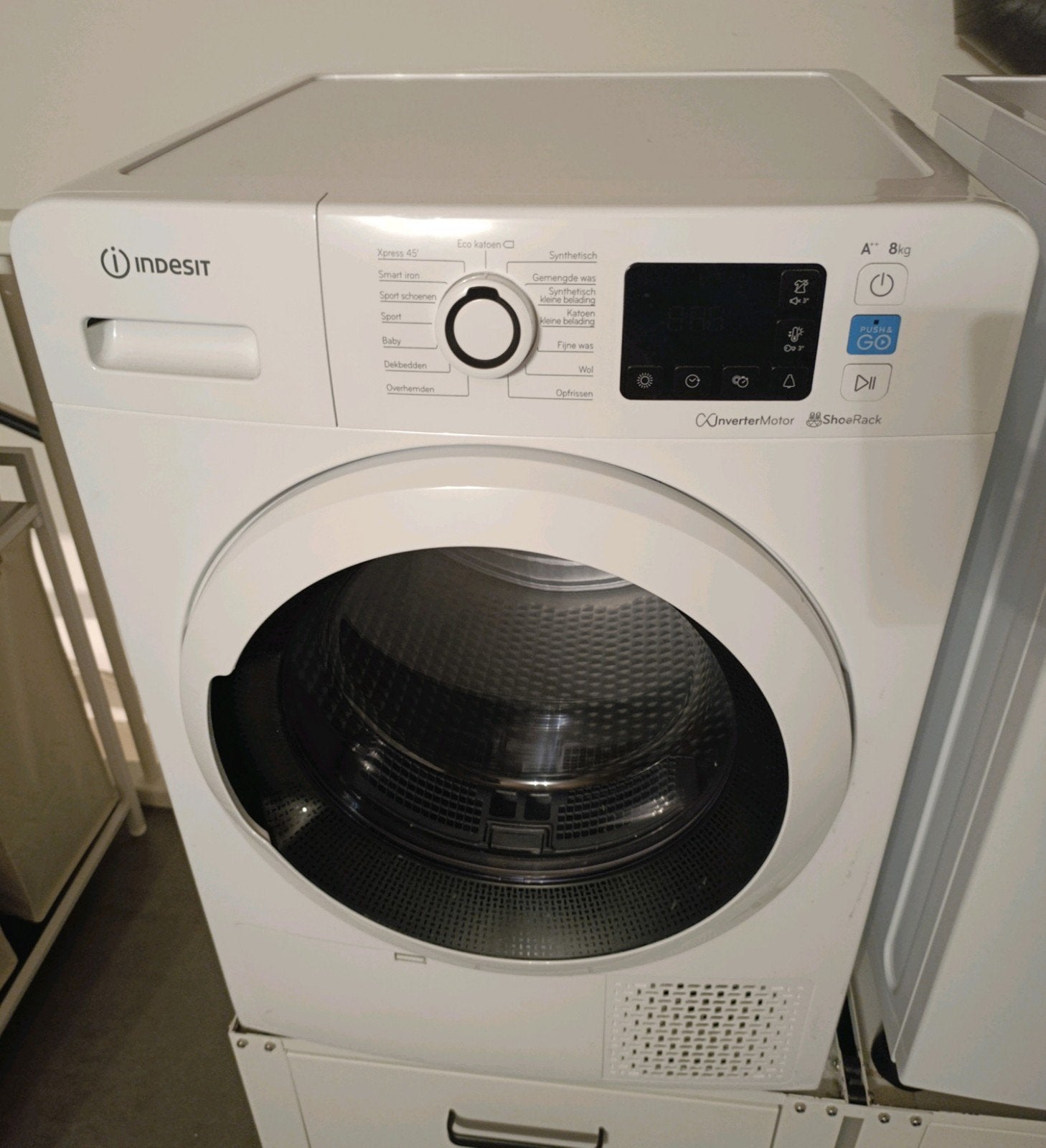 Indesit warmtepompdroger A++ 8kg model YTNL M11 82K RX, Elektronische apparatuur, Ophalen, Gebruikt, Anti-kreukfase, Overige typen