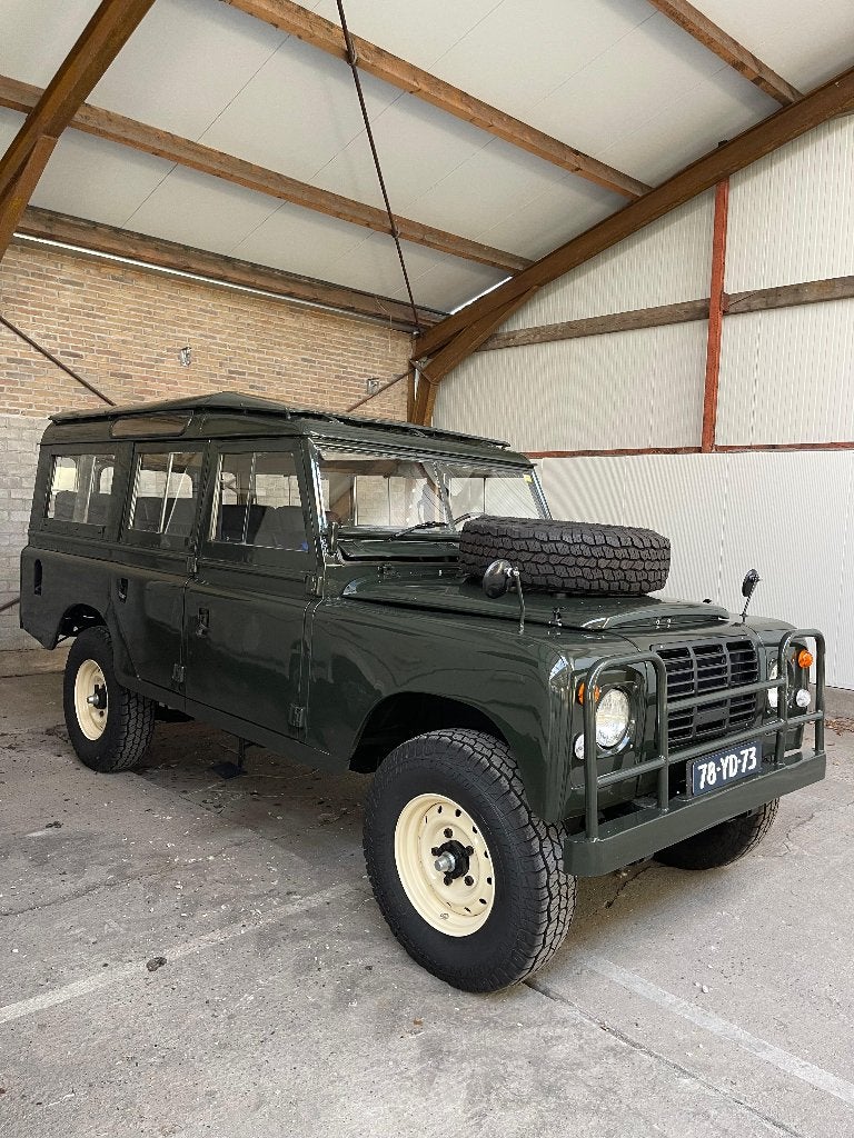 Très rare Land Rover 109 6 cylindres diesel ! Série 3, Autos, Cuir, Achat, Land Rover, Boîte manuelle