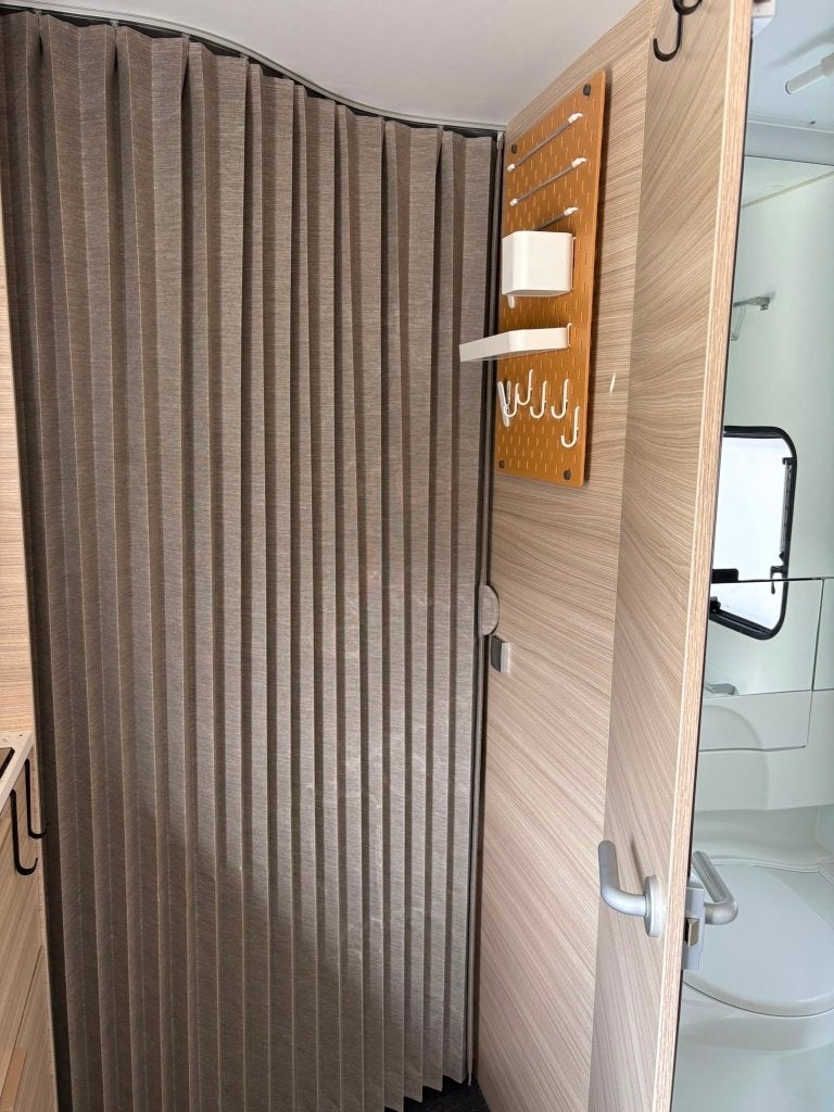 Caravane ADRIA, Caravanes & Camping, Caravanes, Jusqu'à 4, 6 à 7 mètres, Coin salon convertible, Particulier