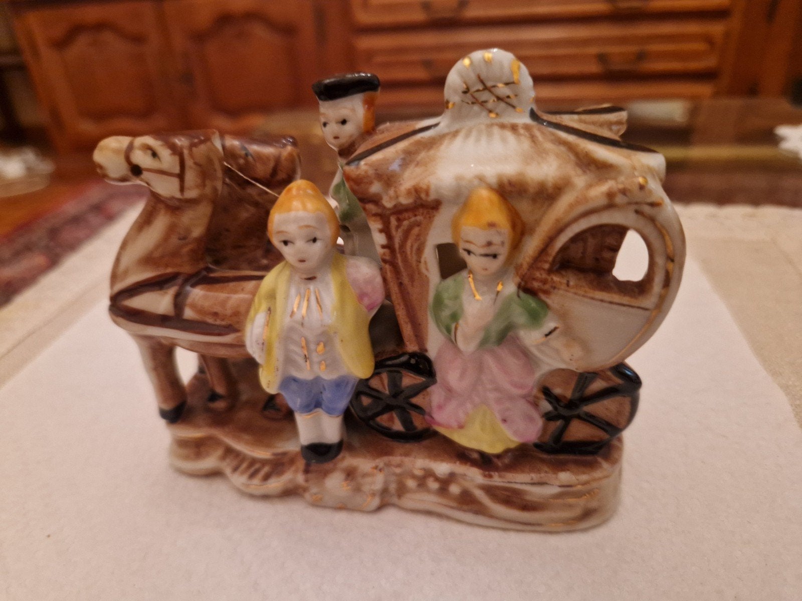 Vintage gestempeld porseleinen beeldje, Ophalen, Zo goed als nieuw