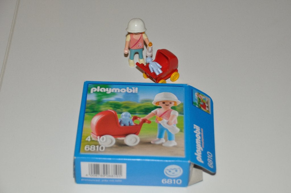 Playmobil 6810 Meisje met poppenwagen, Enlèvement
