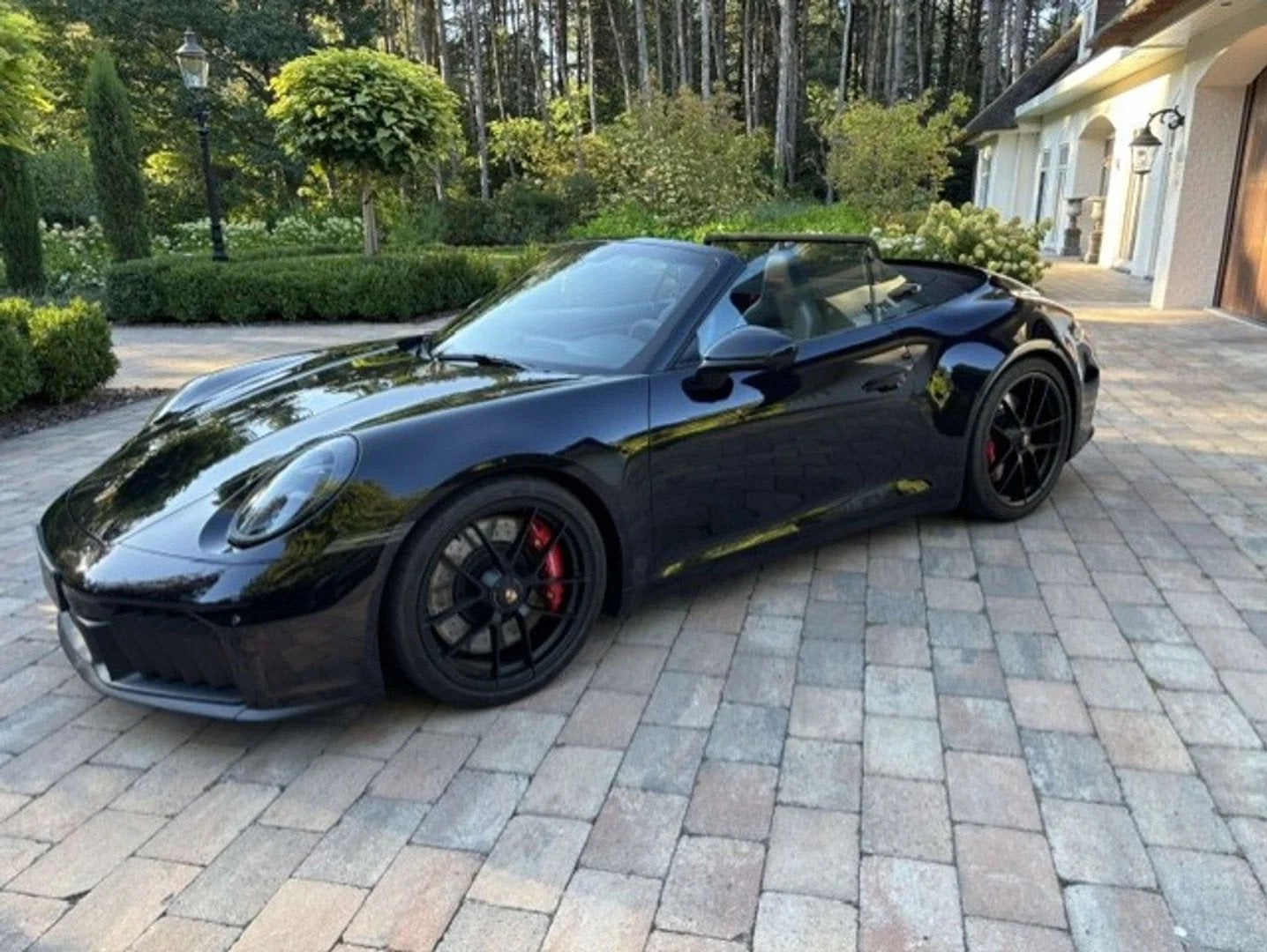Porsche 992 911 992.2 Carrera 4 Cabriolet 3.6 Turbo HEV GTS, Auto's, 4 zetels, Gebruikt, Zwart, 398 kW