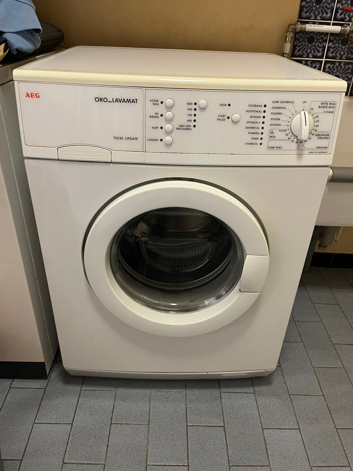 Gratis op te halen AEG wasmachine, Electroménager, Lave-linge, 85 à 90 cm, 4 à 6 kg, Chargeur frontal, Enlèvement