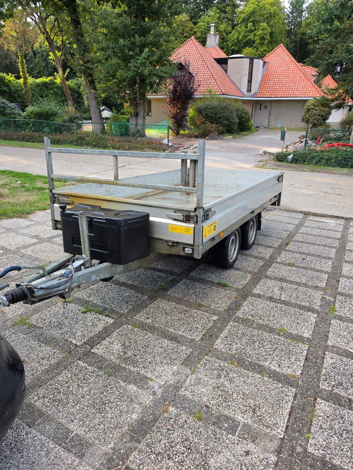 Aanhangwagen hapert 3m op 1.6
Bodem recent vernieuwd 
Banden, Enlèvement, Utilisé