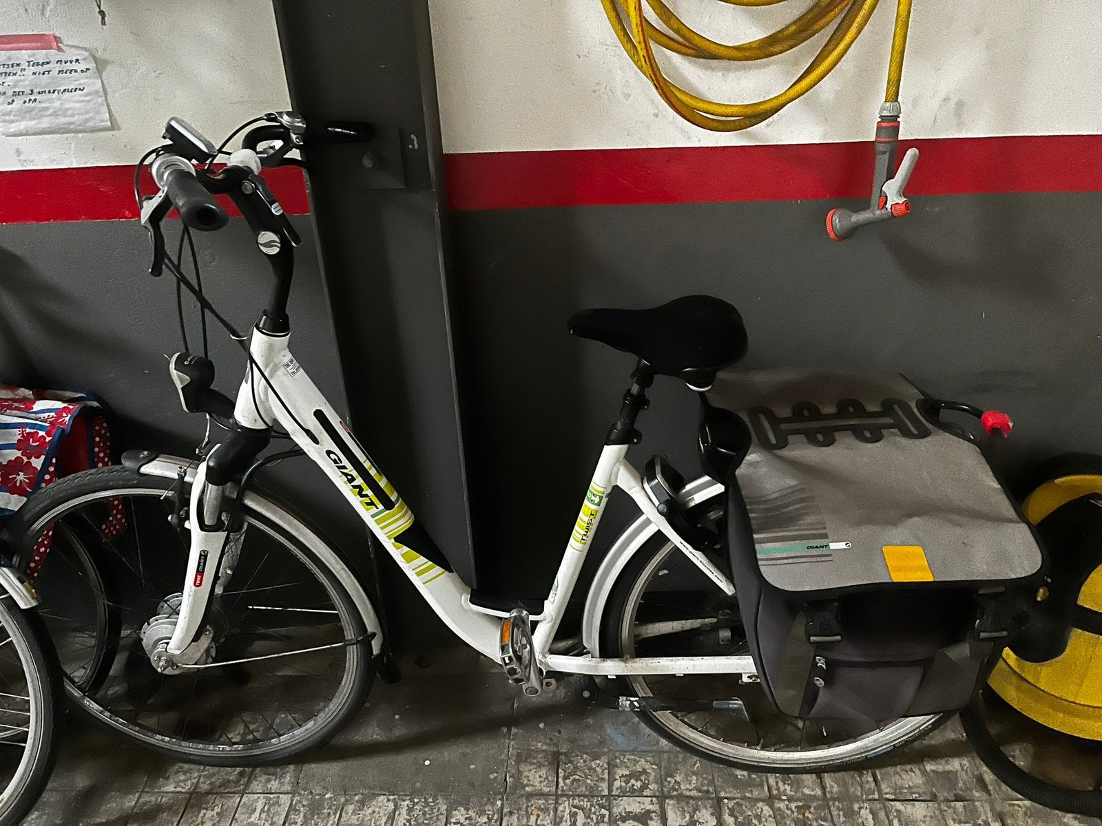 Giant Twist Elektrische Damesfiets, Fietsen en Brommers, Elektrische fietsen, Gebruikt, Giant, 51 tot 55 cm, 30 tot 50 km per accu