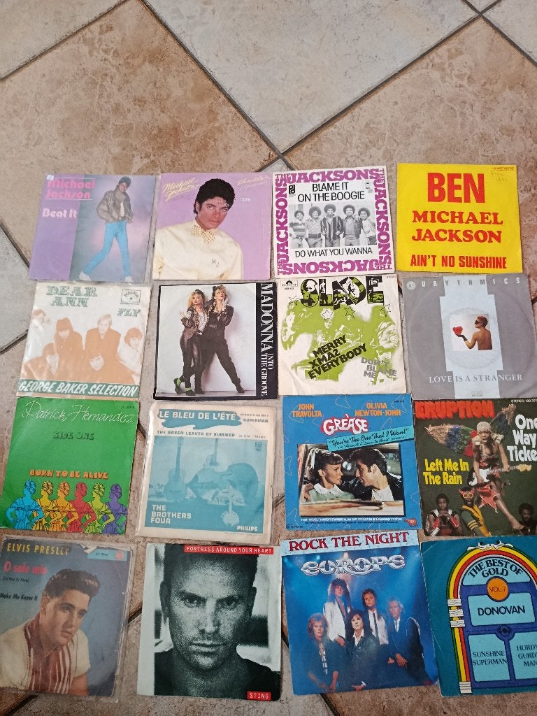 Lot 2 van 64 verschillende 46T jaar 70-80-90, Cd's en Dvd's, Ophalen of Verzenden, Gebruikt, 7 inch, Overige genres