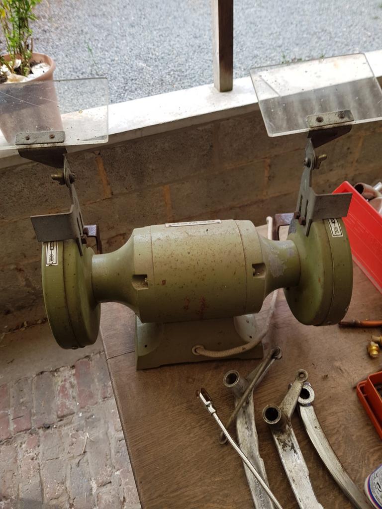 Slijpmachine REWER., Ophalen