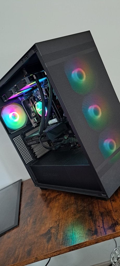 Gaming pc (goede conditie), Ophalen, Custom Gaming Pc, 2 tot 3 Ghz, Zo goed als nieuw