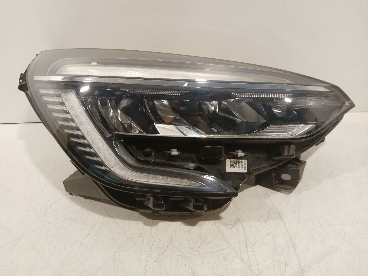 Koplamp rechts Renault Clio, Onderdelen@venauto.nl, Van der Ven Autorecycling B.V., Gebruikt, Ettenseweg 76, 4706 PB Roosendaal, The Netherlands