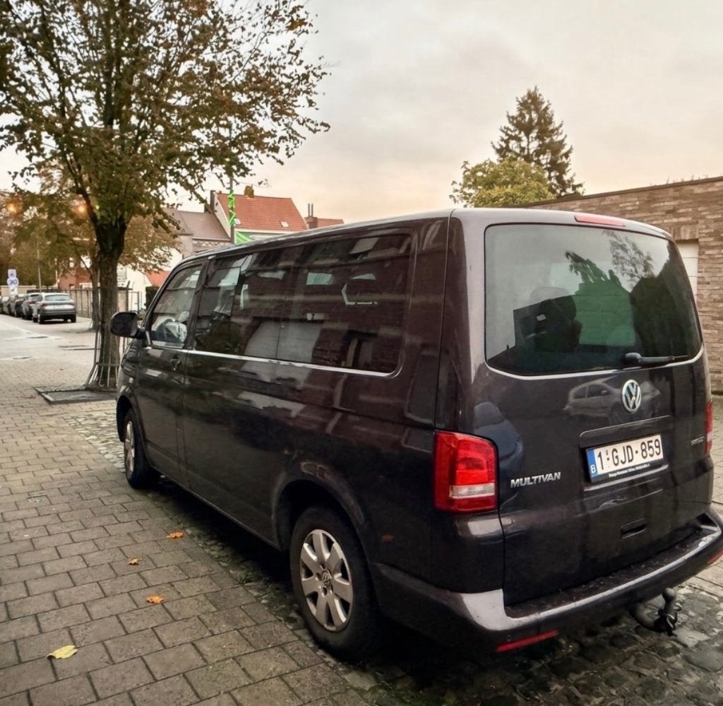 volkswagen t5 multivan, Auto's, Voorwielaandrijving, Bruin, Grijs, Particulier