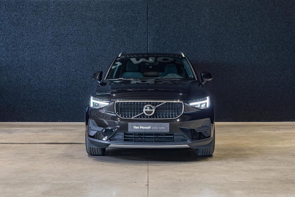 Volvo XC40 T2 Momentum Core Aut. NAVI | CAM | CARPLAY, Auto's, Stof, Gebruikt, Overige kleuren, 164 g/km