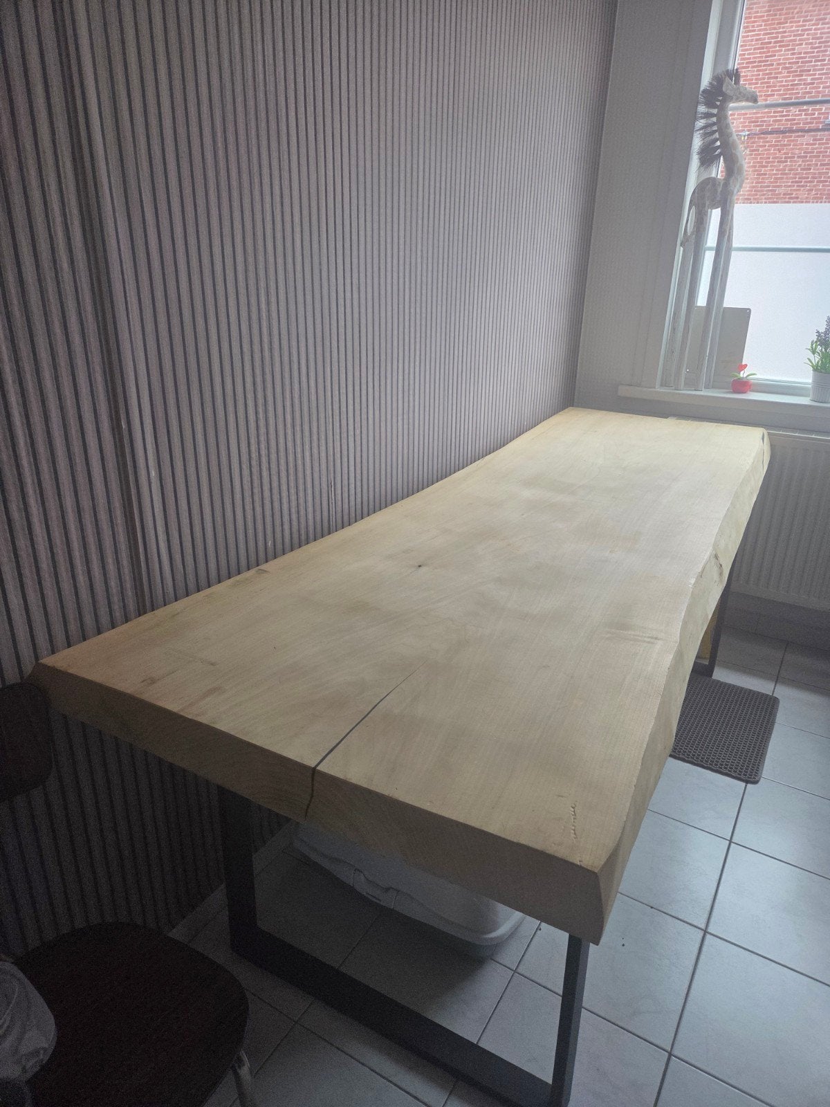 Boomstam tafel, Ophalen