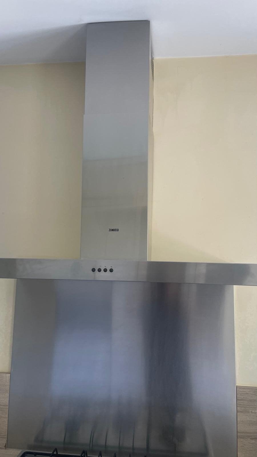 Hotte ZANUSSI, Electroménager, Hottes, Enlèvement, Utilisé, Autoportant, Hotte murale