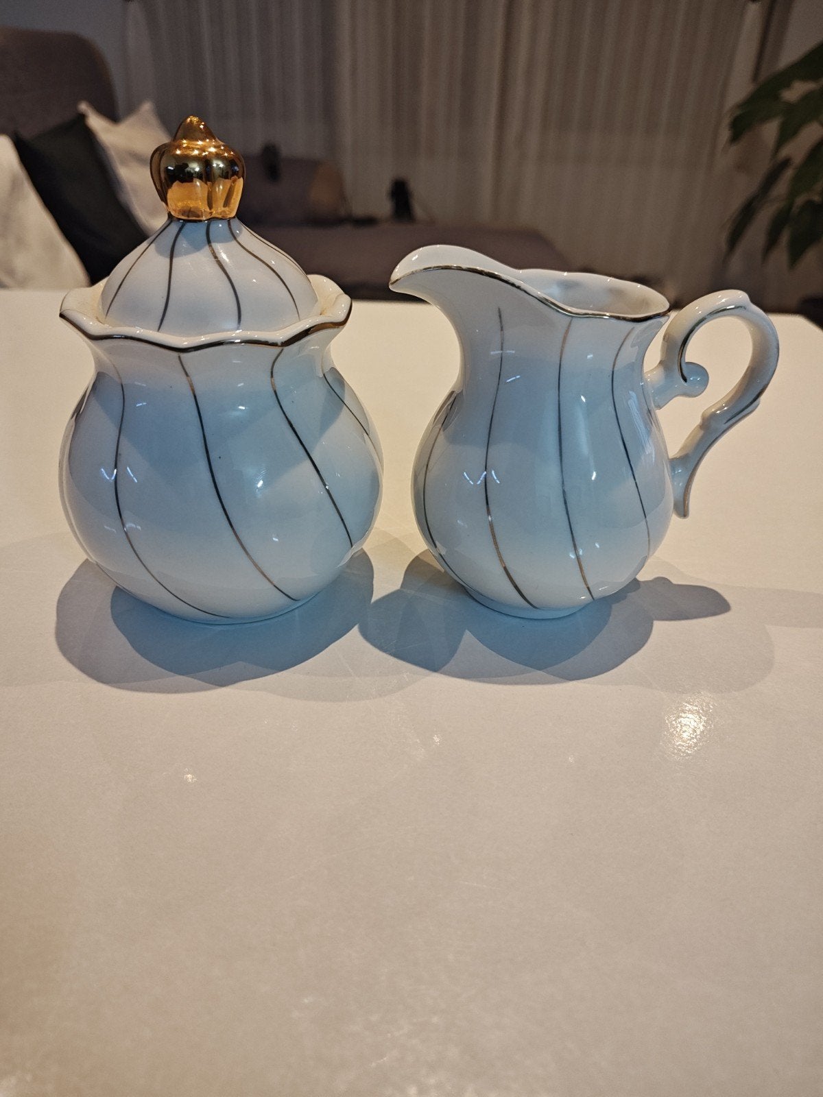 Vintage Porseleinen Suikerpot en Melkkan Set – Wit met Goud, Antiek en Kunst, Ophalen