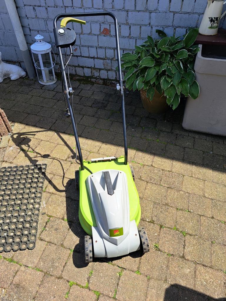 Elektrische grasmachine vn CentralPark, Tuin en Terras, Grasmaaiers, Ophalen
