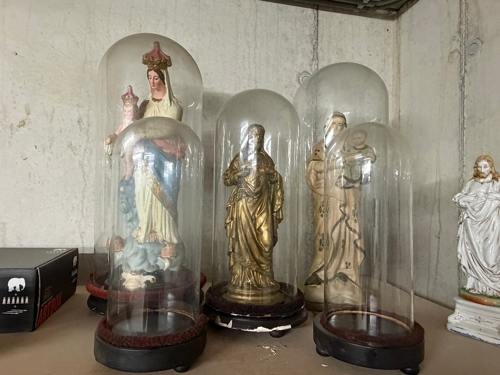 5 oude glazen stolpen, Huis en Inrichting, Woonaccessoires | Stolpen, Glas, Ophalen, Gebruikt, Met voet