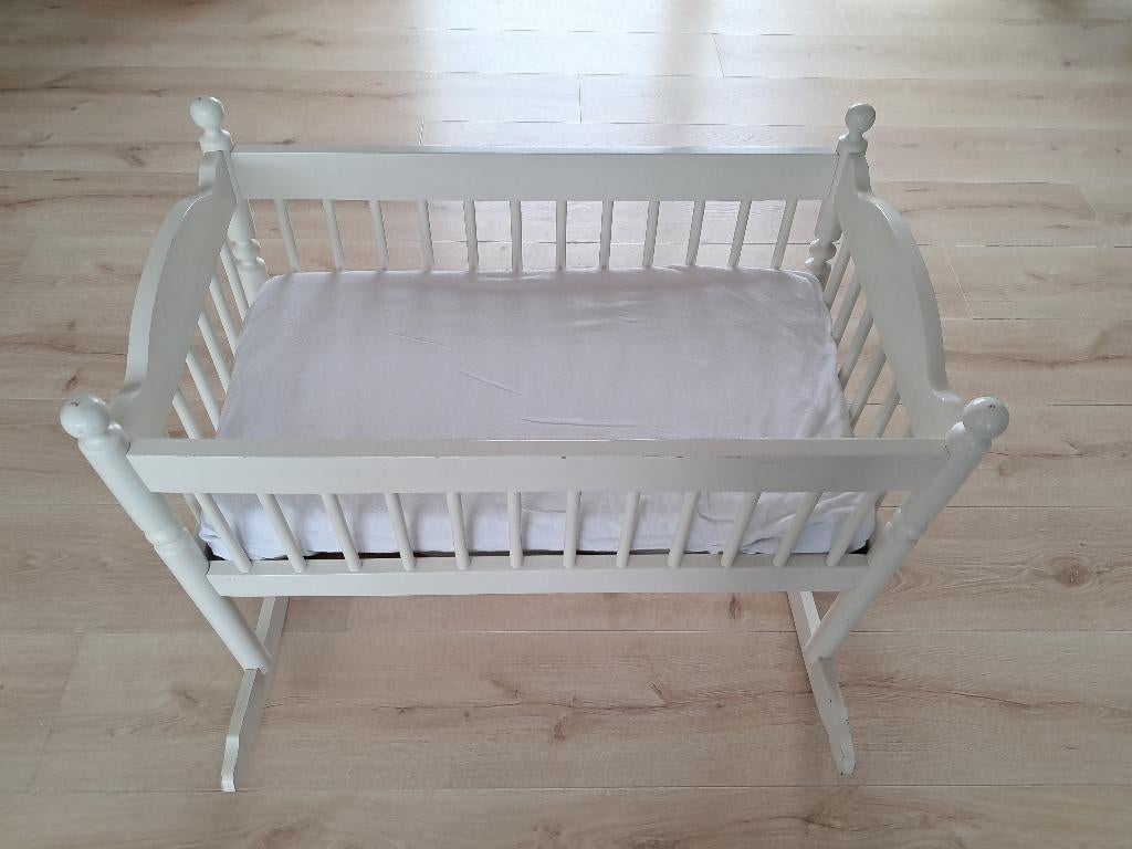 babyschommel wiegje, Ophalen, Zo goed als nieuw, Wieg