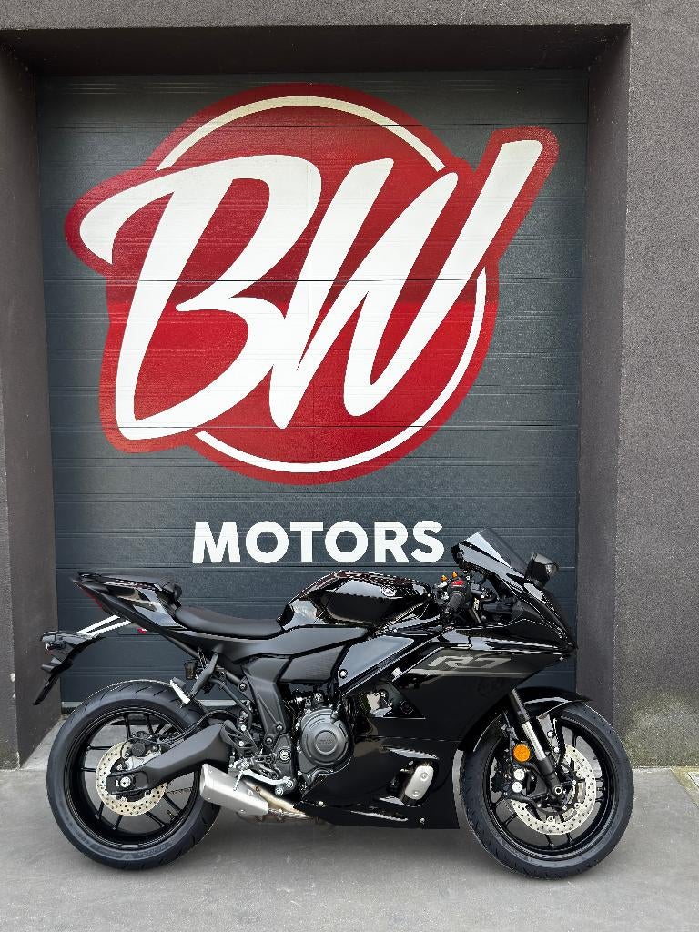 Yamaha R7 Midnight Black @ BW Motors Mechelen, Motoren, Motoren | Yamaha, 2 cilinders, Nieuw, Bedrijf, Traction Control