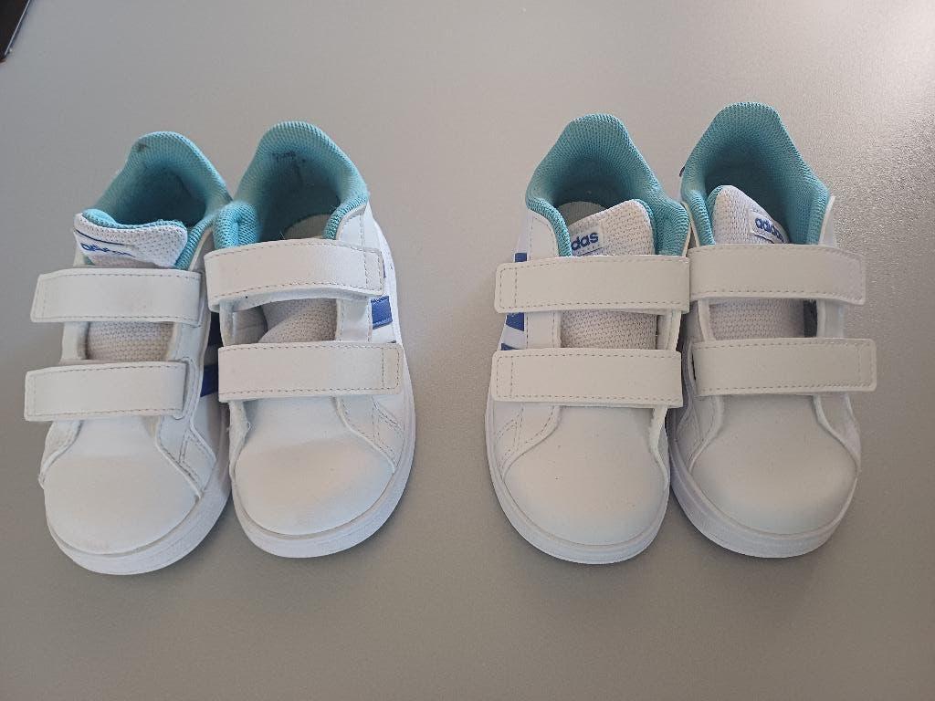 Sportschoenen kinderen maat 24 en 25, Enlèvement ou Envoi, Comme neuf, Chaussures de sport, Adidas