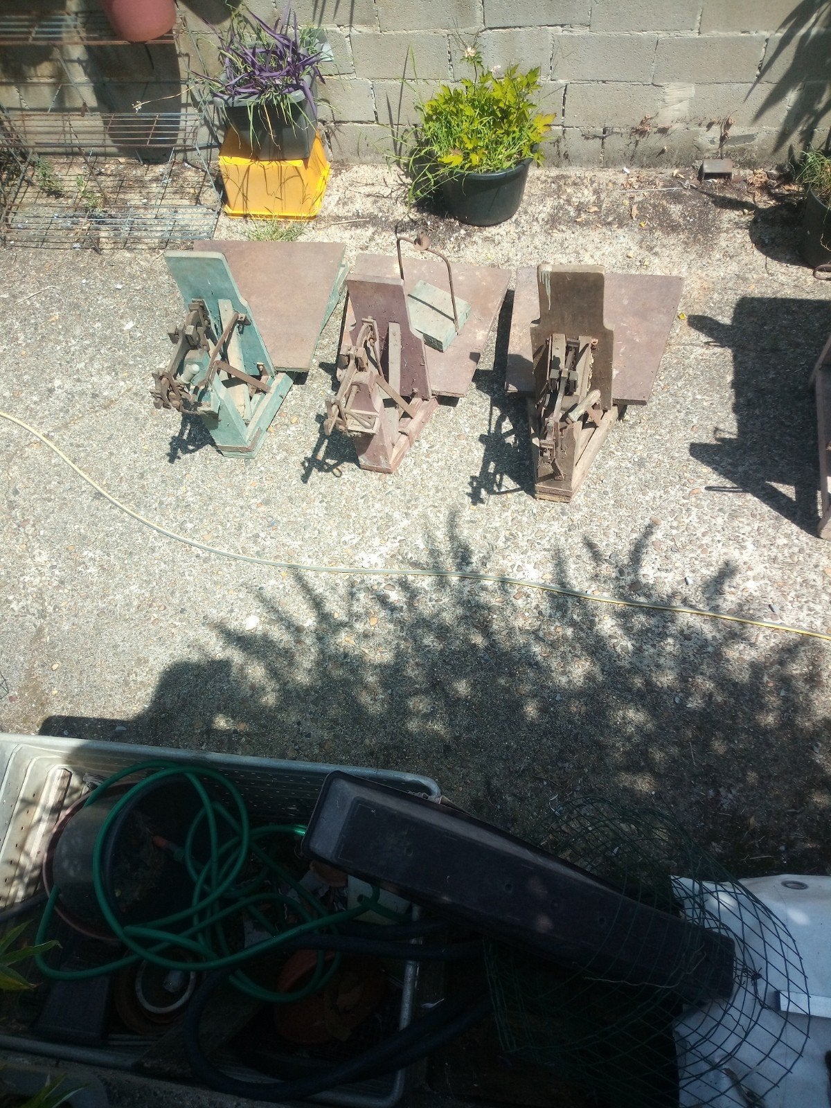 J'ai 3 vieilles balances et 1 vieux moulin à vent, Enlèvement, Utilisé
