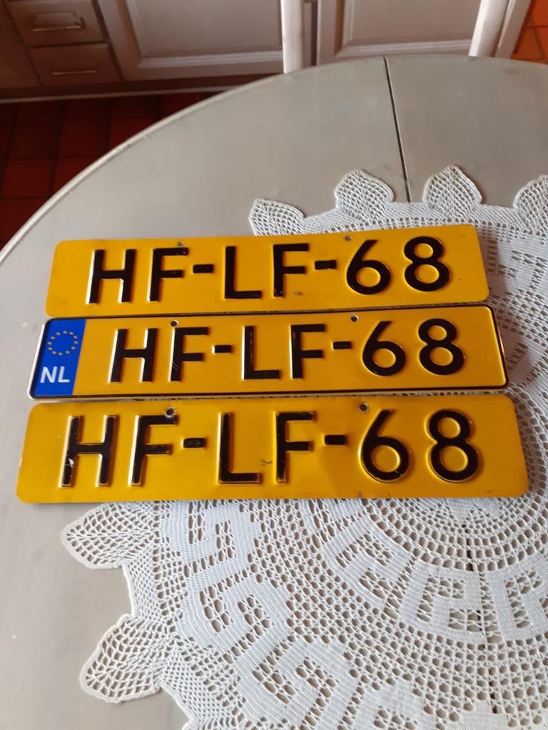 Nummerplaat Nederland, Auto diversen, Kentekenplaathouders, Ophalen of Verzenden, Gebruikt