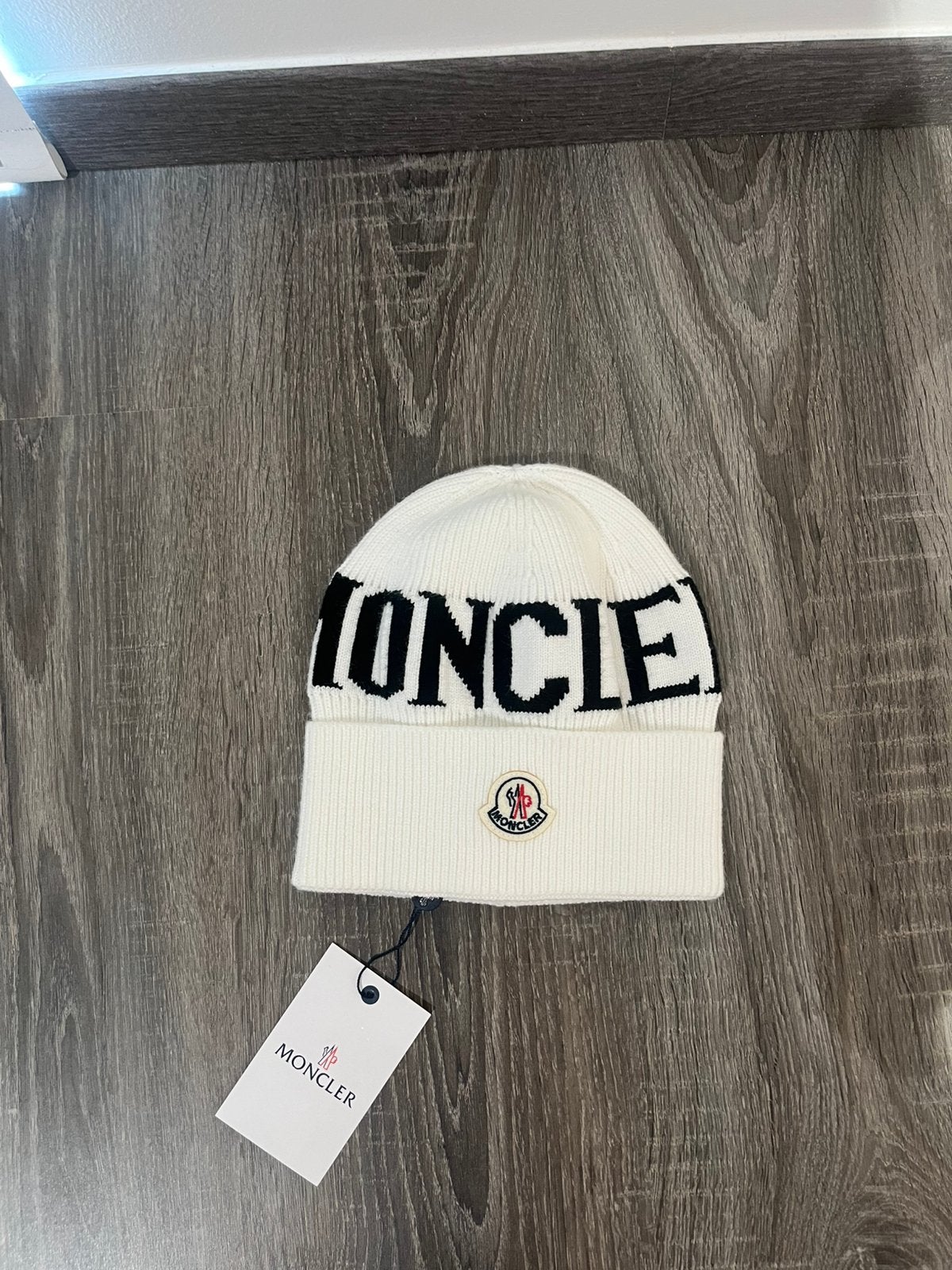 Moncler muts, Vêtements | Hommes, Bonnets, Écharpes & Gants, Enlèvement ou Envoi, Comme neuf, Autres tailles, Bonnet