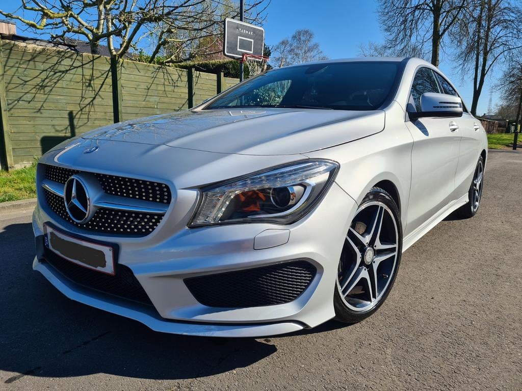 Mercedes CLA180d Diesel euro6 AMG pack met maar 89000km's., Auto's, Voorwielaandrijving, CLA, 109 kW, 4 cilinders