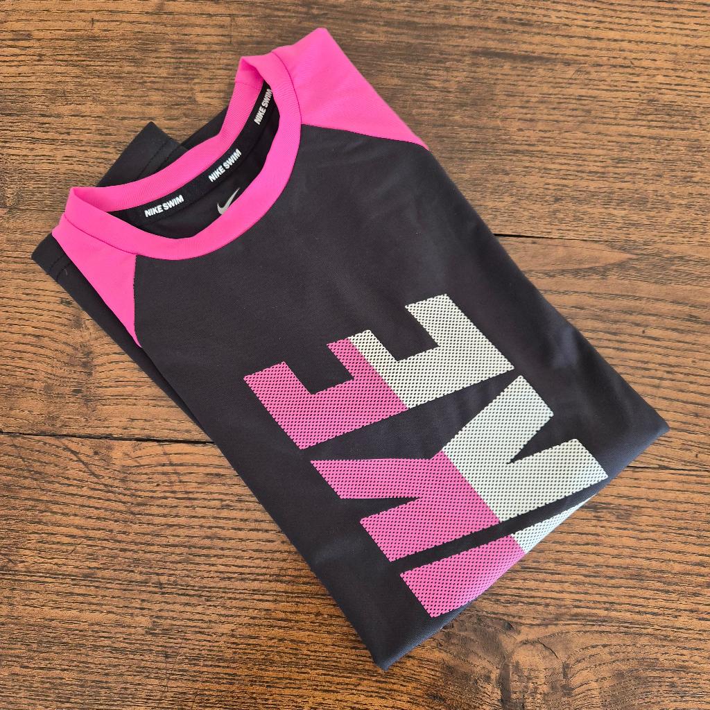 UV werende T-shirt Nike, 13-15 jaar, NIKE, Ophalen of Verzenden, Zo goed als nieuw, Overig