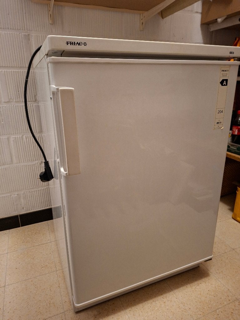 Kastdiepvriezer - Friac - 85l - diepvries / vriezer, Gebruikt, Minder dan 60 cm, Vrijstaand, Ophalen