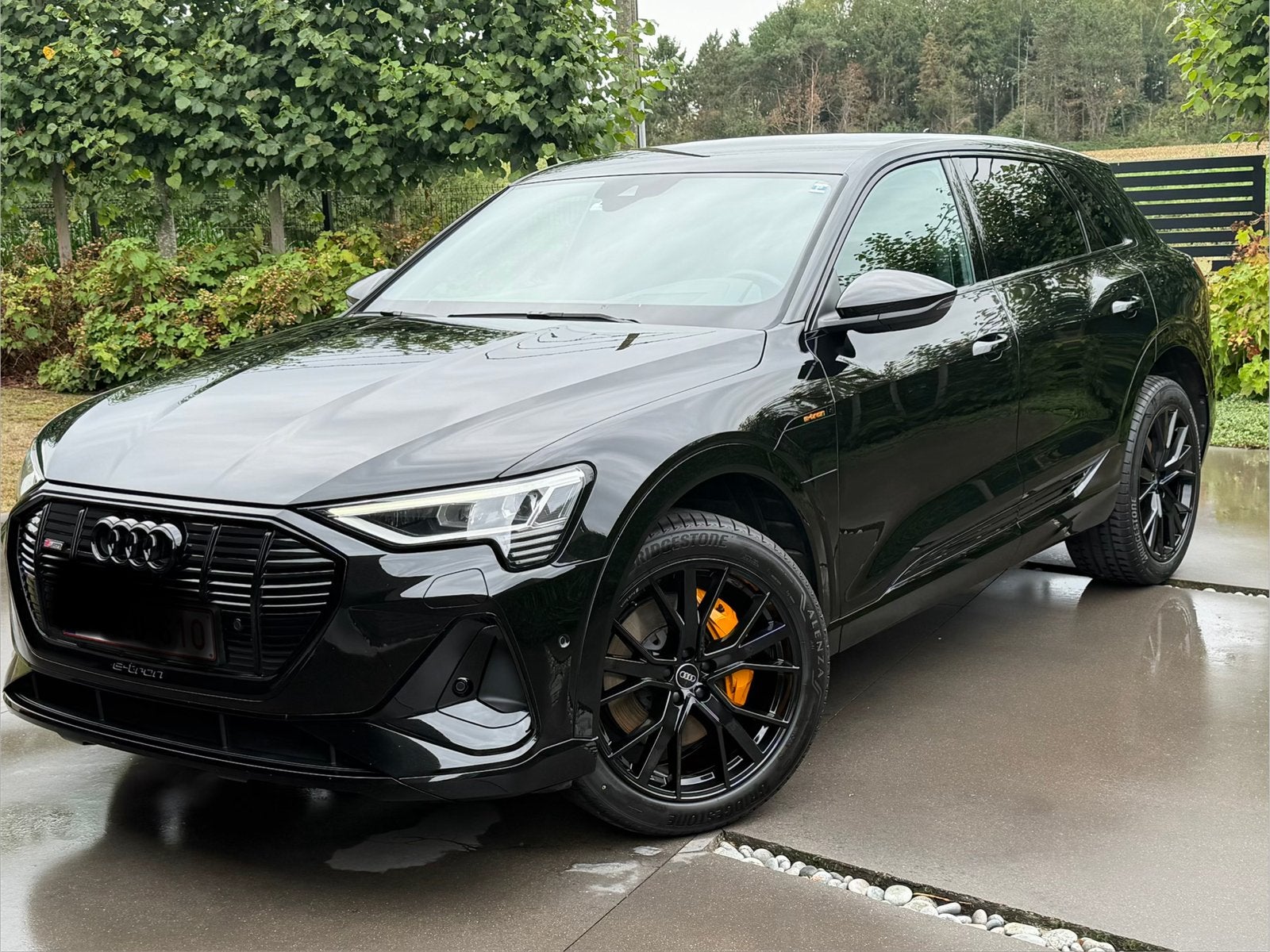 Audi e-tron 2x S line Quattro Black edition., Autos, Cuir et Alcantara, Euro 6, Carnet d'entretien, Ordinateur de bord