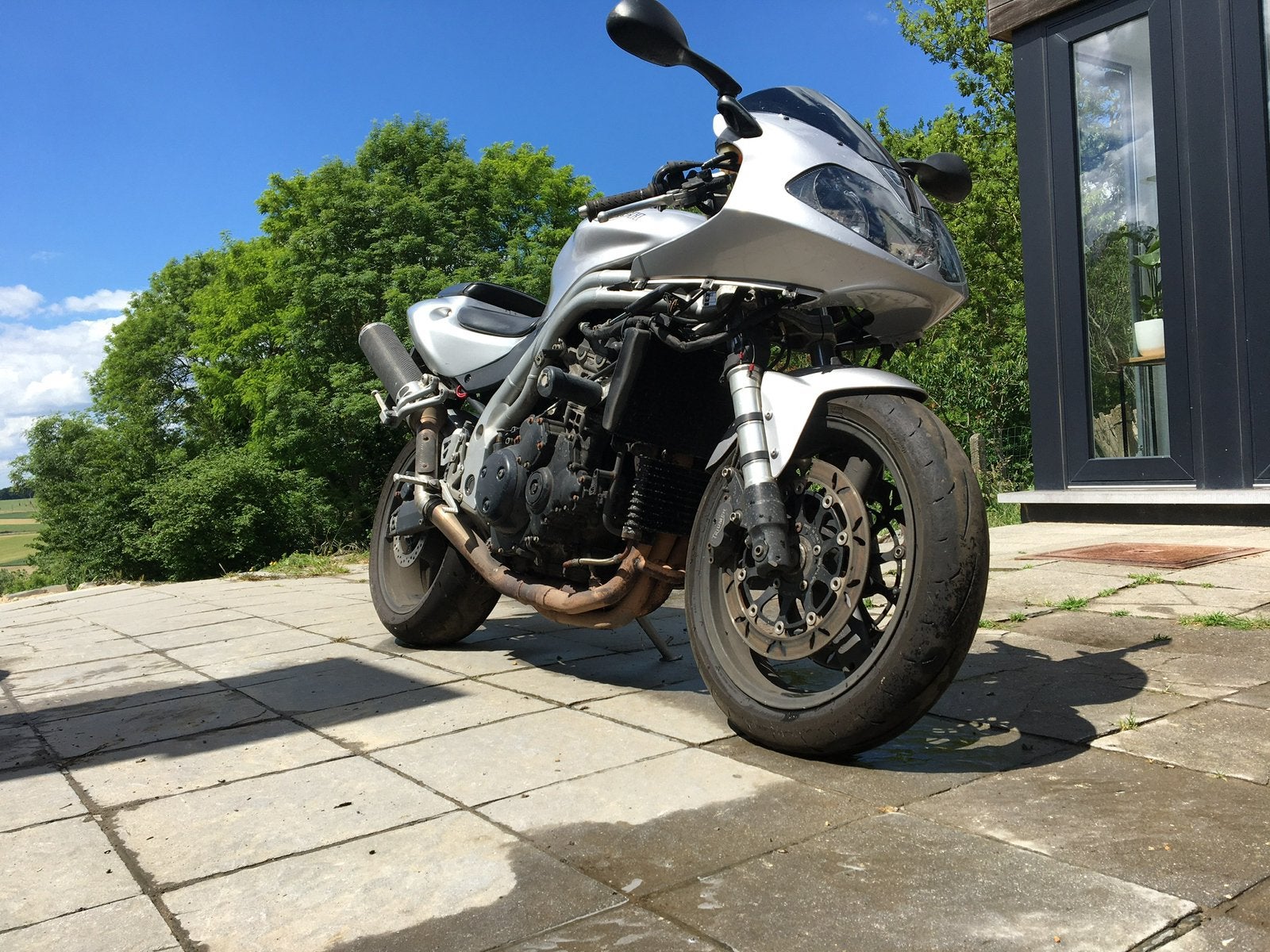 Triumph Daytona 955i moteur cassé