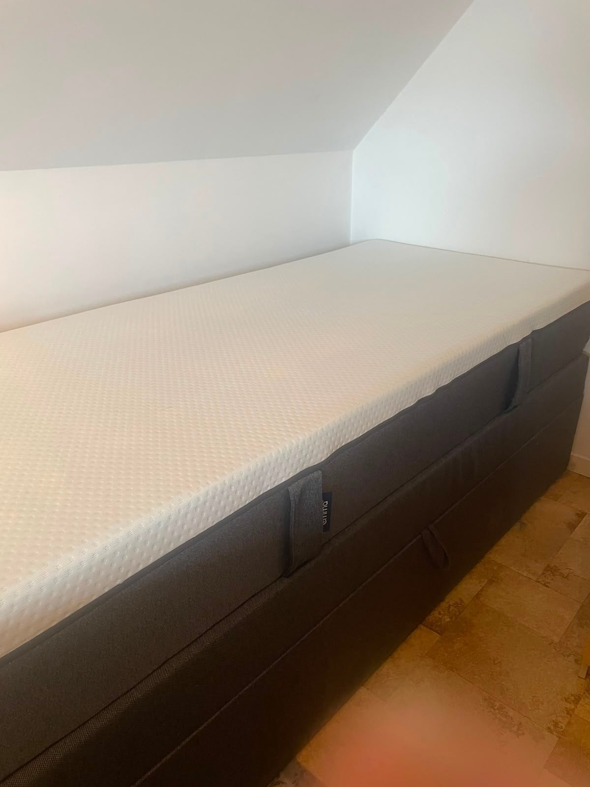 Eenpersoons bed met Emma-matras, Ophalen, 90 cm, Eenpersoons, Zo goed als nieuw