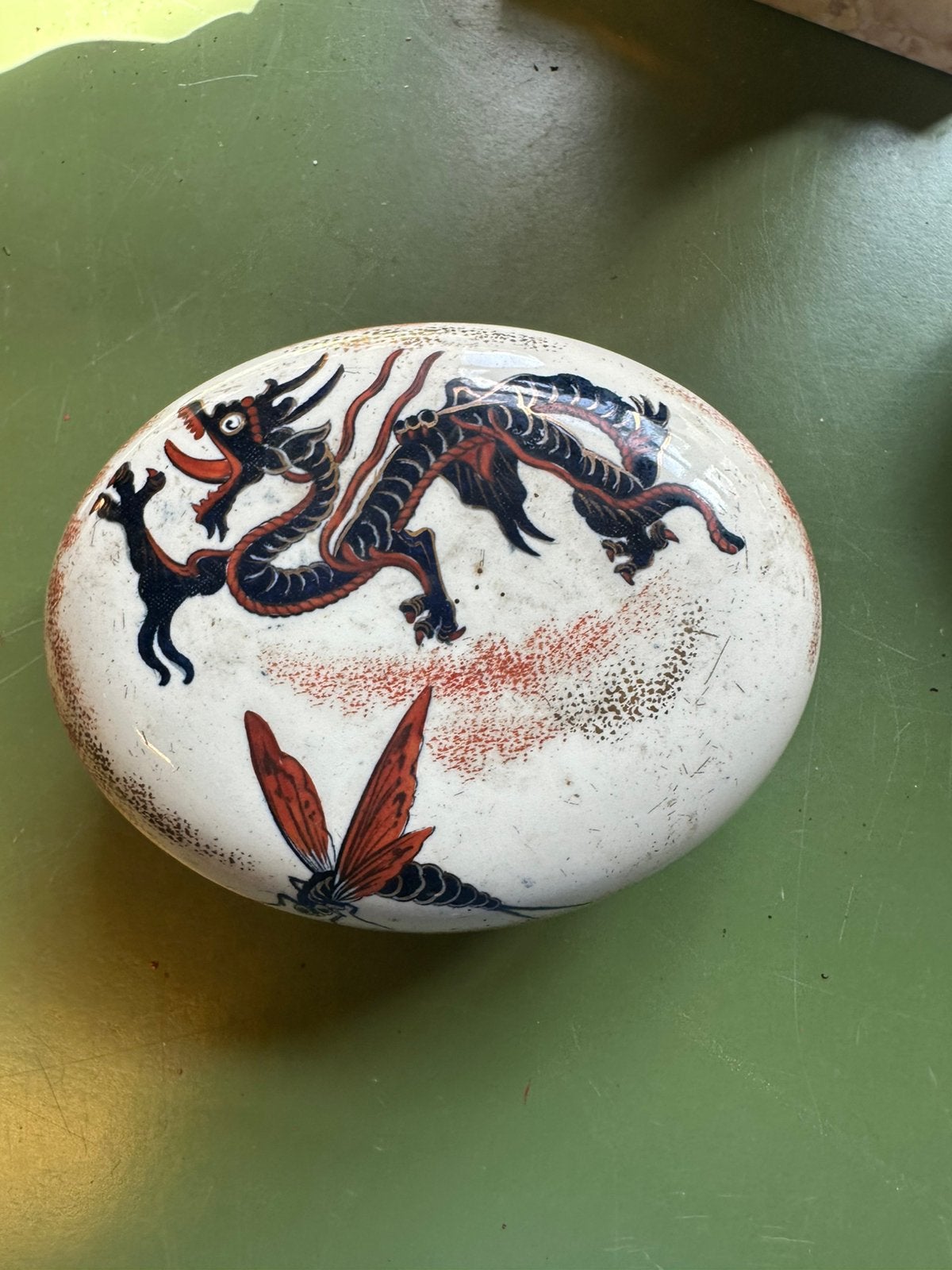 Boite en faience signée Luneville, Enlèvement ou Envoi