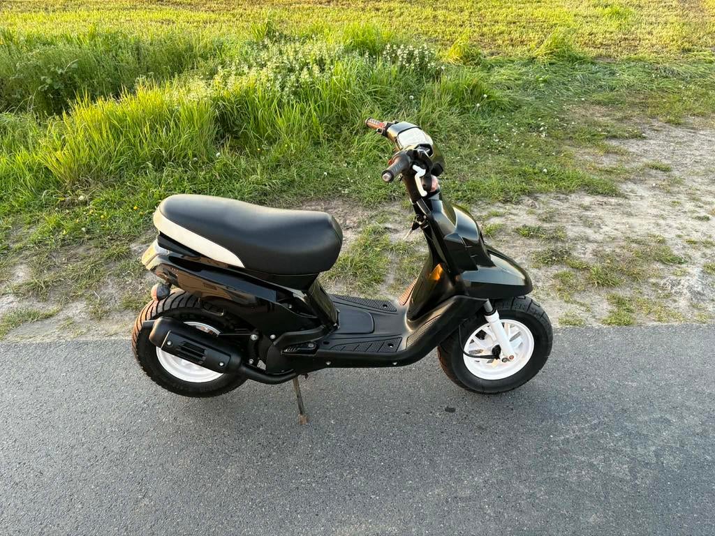 Mbk booster nieuw model-A-klasse, Motos, Particulier, Neuf