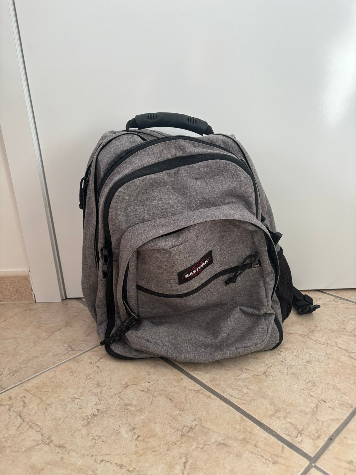 Eastpak TUTOR rugzak 39 liter, 15 inch laptopvak Sunday gray, Ophalen, Zo goed als nieuw, Eastpak