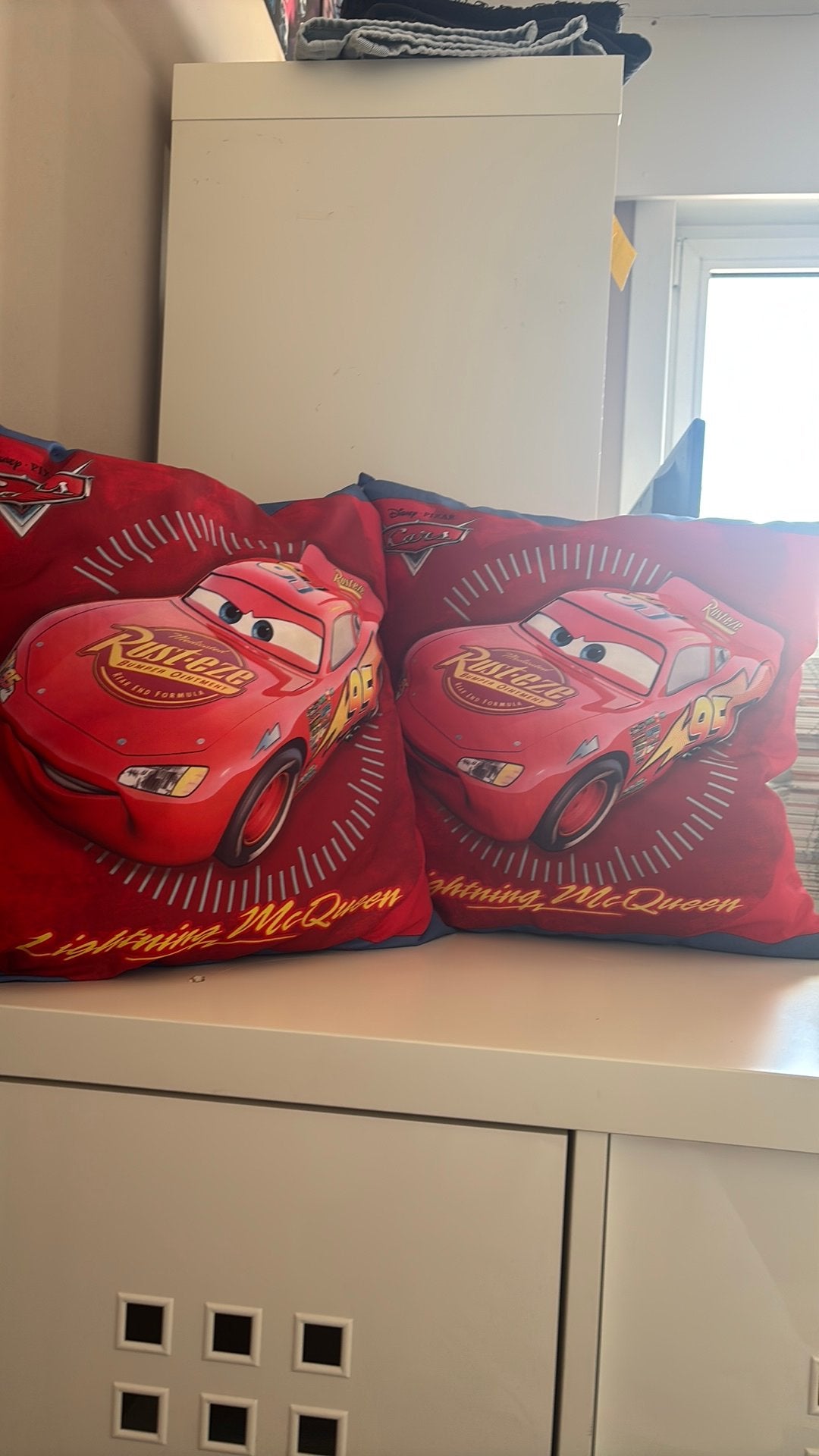 2 Cars kussens, Kinderen en Baby's, Ophalen of Verzenden, Zo goed als nieuw