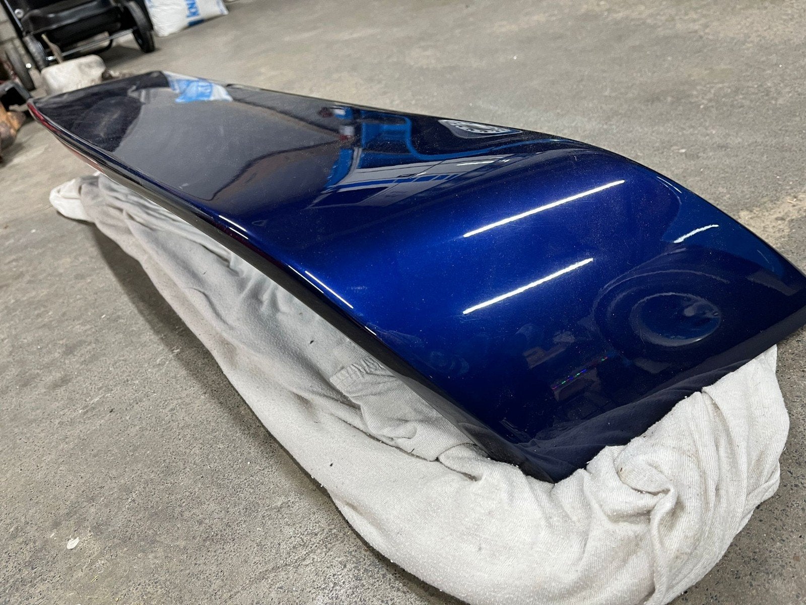 Aileron d'origine Subaru Impreza Gt turbo, Enlèvement