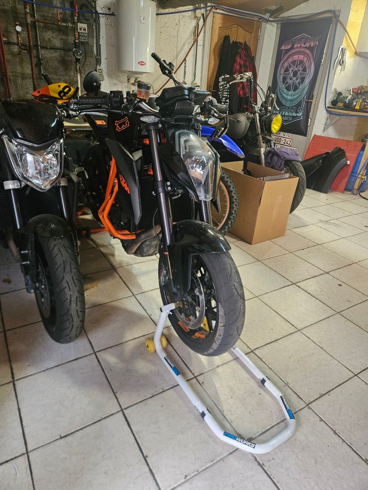 Superduke 1290r gen1, Motoren, 2 cilinders, Occasion, Motorrijbewijs A, Bedrijf