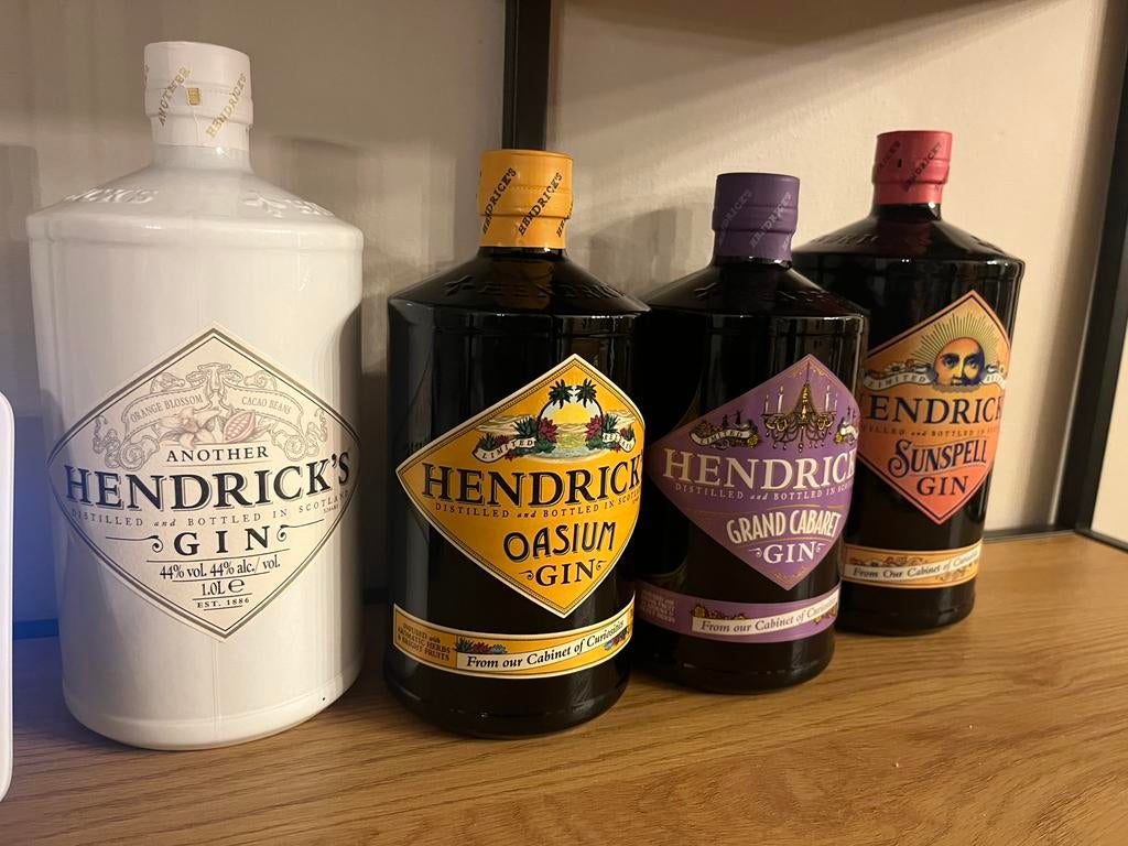 Lot van 11 flessen Hendrick’s gin, Verzamelen, Ophalen, Nieuw, Overige typen