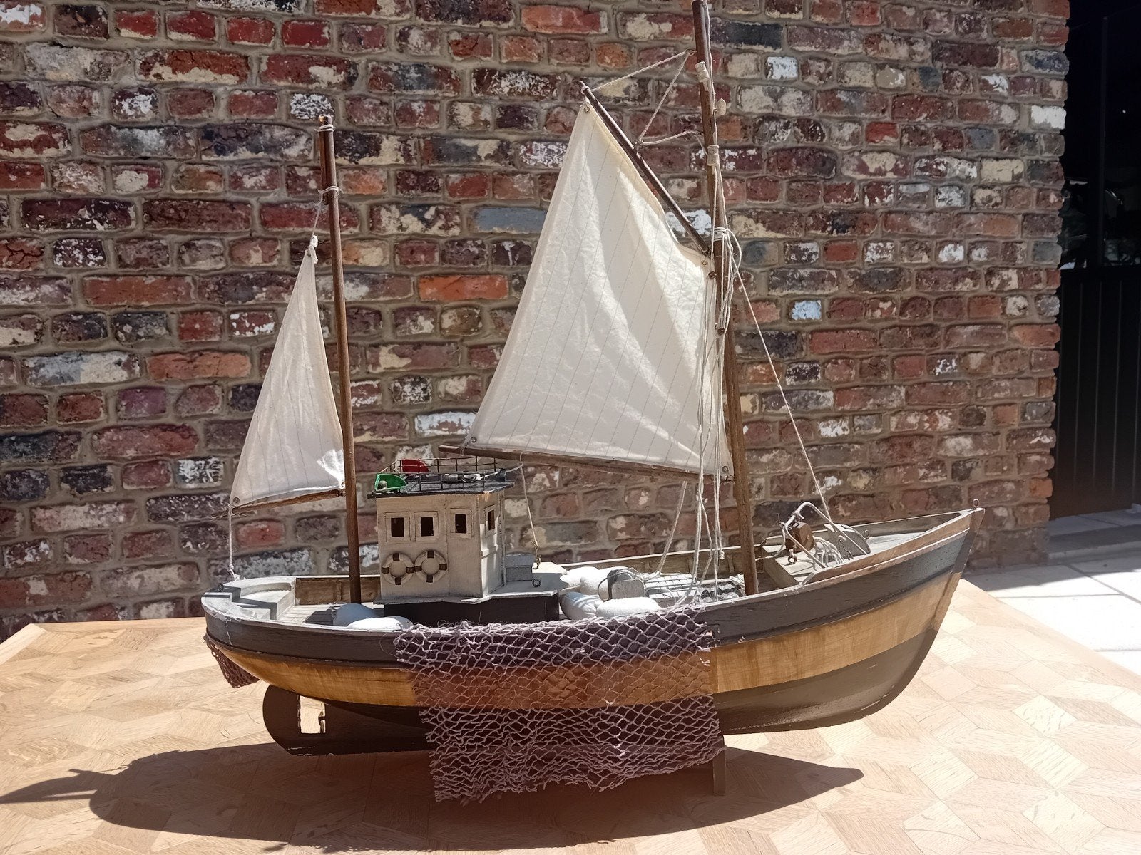Bateau en bois decoratif avec pieds pour poser, Enlèvement