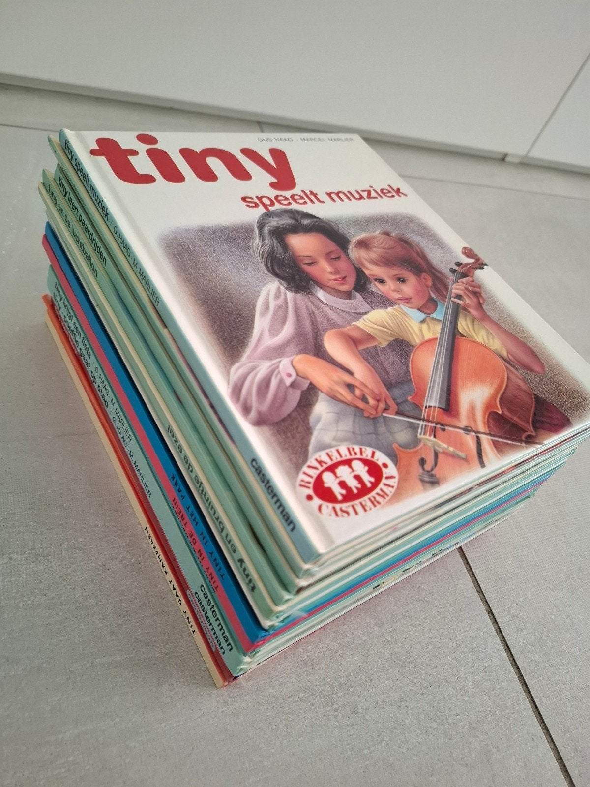 20 petits livres, Enlèvement