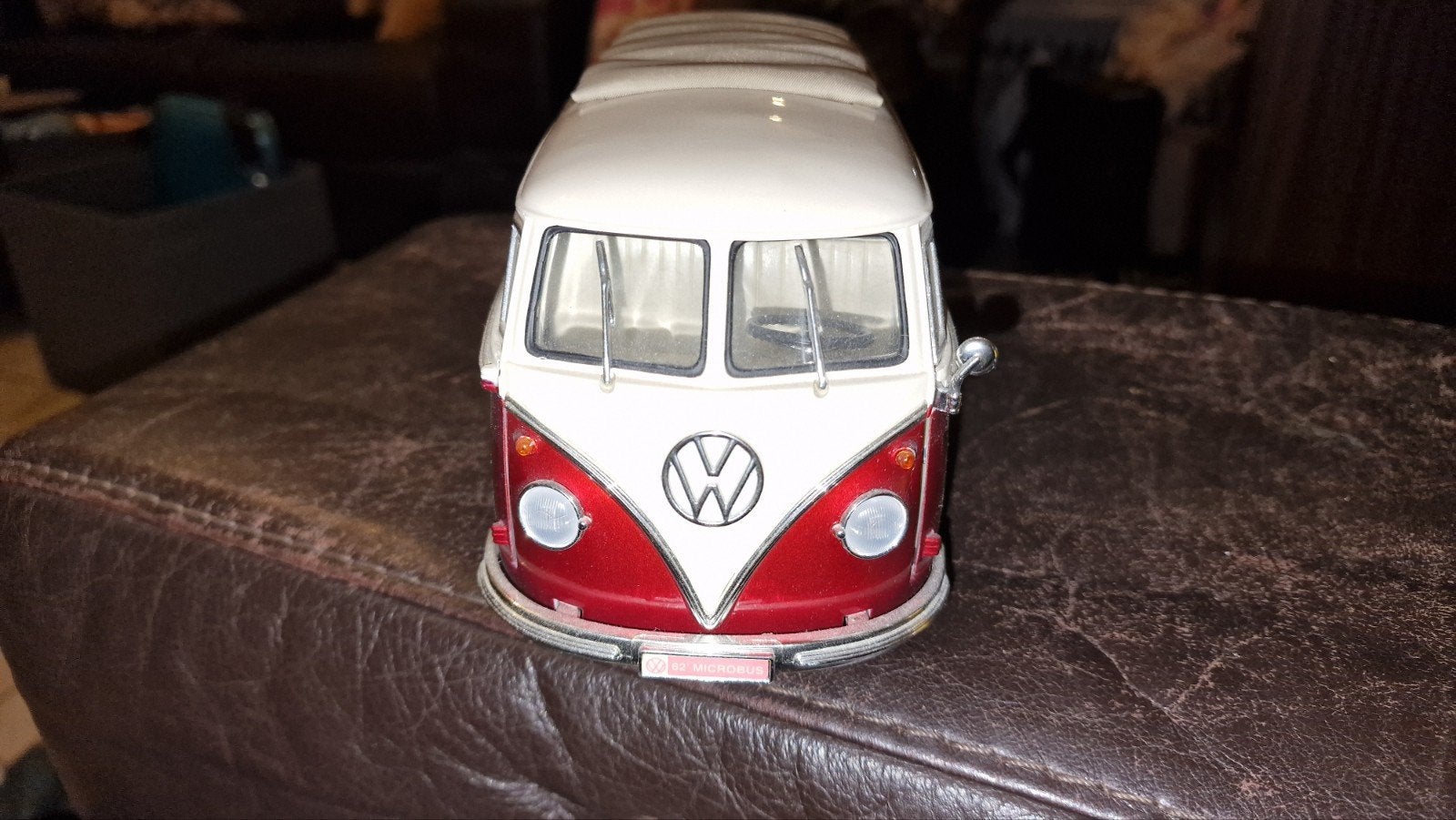 Volkswagen T1 Microbus 1962 – schaalmodel 1:18 – Road Signat, Ophalen of Verzenden