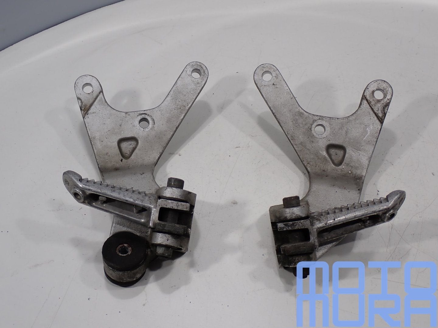 Duo voetsteunen voor de Suzuki GSX-R 750 W 1992 - 1995 duost, -, Utilisé, -, -