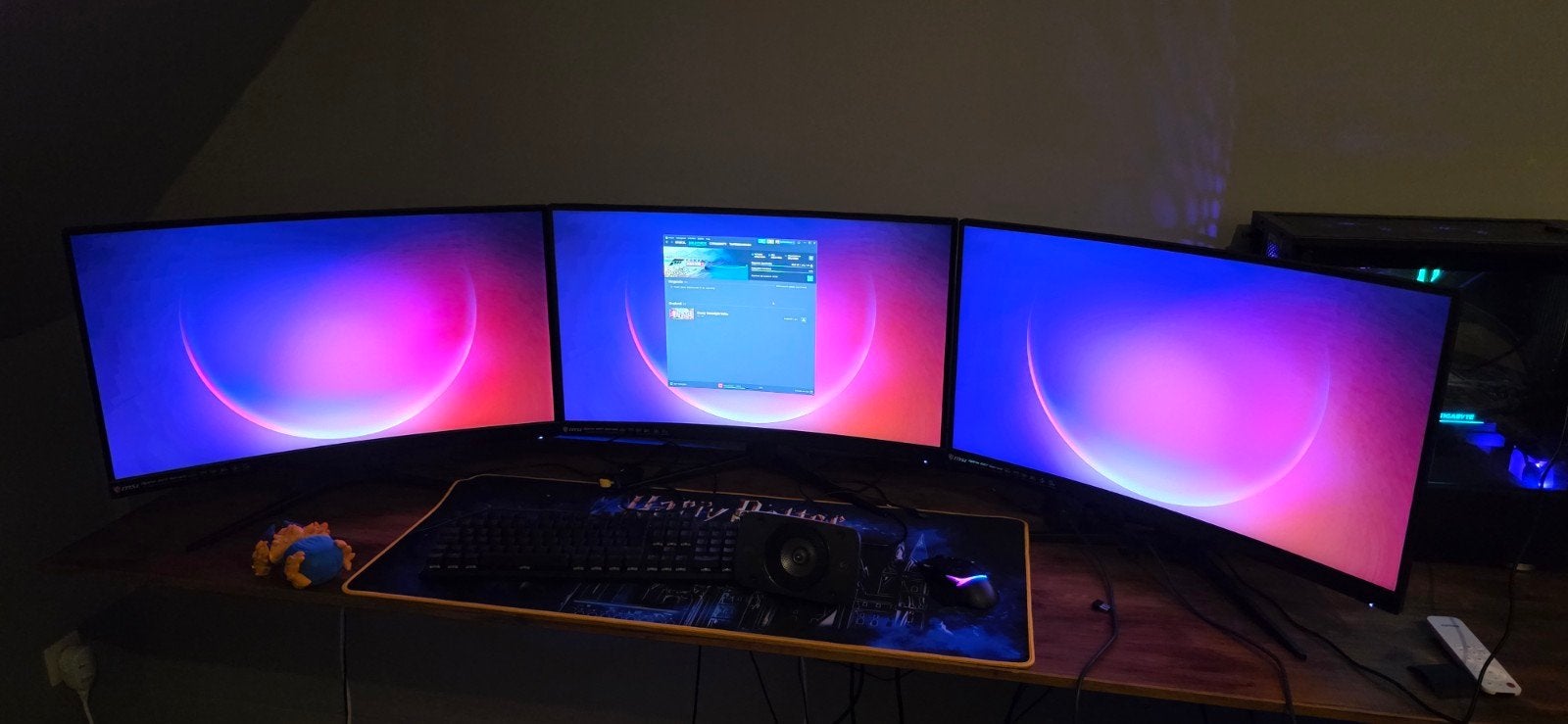 3  curved monitors 27 inch msi, Ophalen
