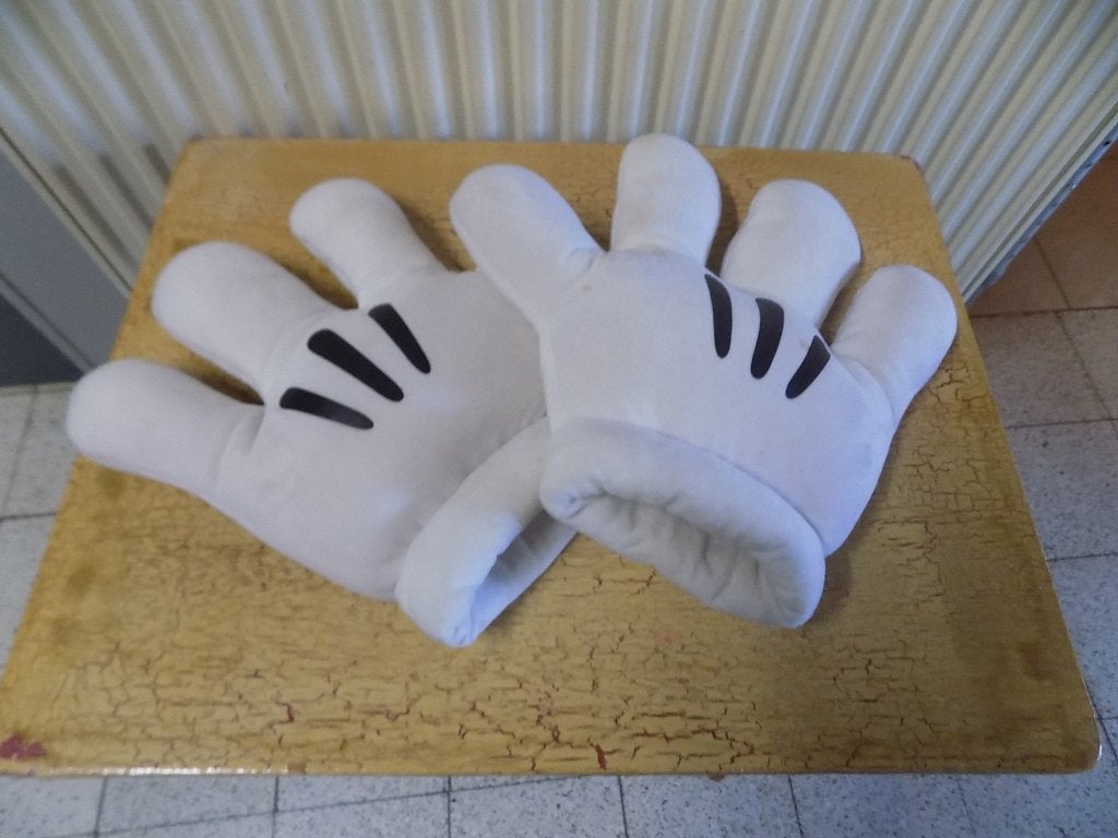 Mickey Mouse handschoenen, Verzamelen, Ophalen of Verzenden, Mickey Mouse, Zo goed als nieuw, Kleding of Textiel