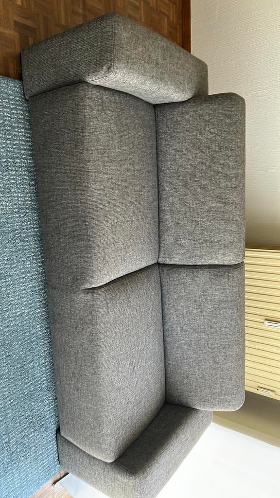 Siège rectangulaire gris pour 3 personnes, Trois personnes, Moins de 75 cm, 200 à 250 cm, Banc droit